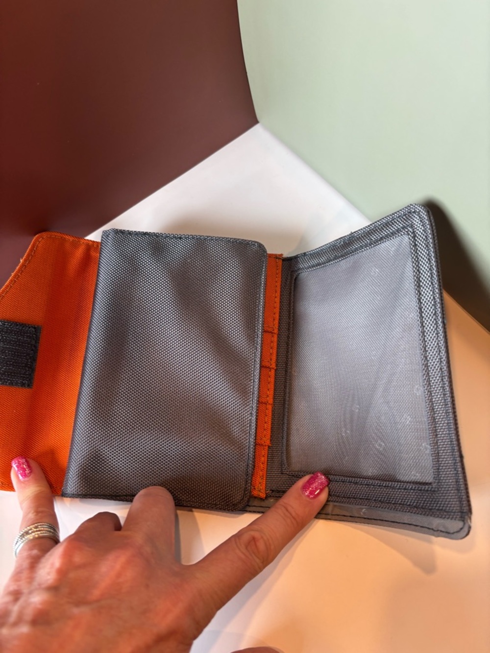 SAMSONITE Orange & Gray Travel Wallet - Picture 3 of 5